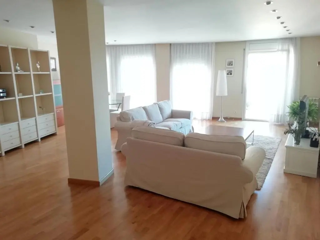 130 m2 luxury apartment in the center of Figueres