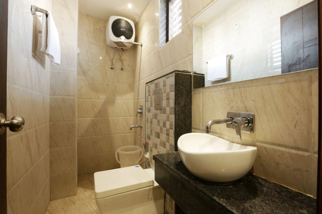 Hotel Anand International