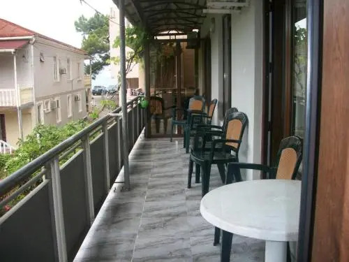 Rezo's Guest House