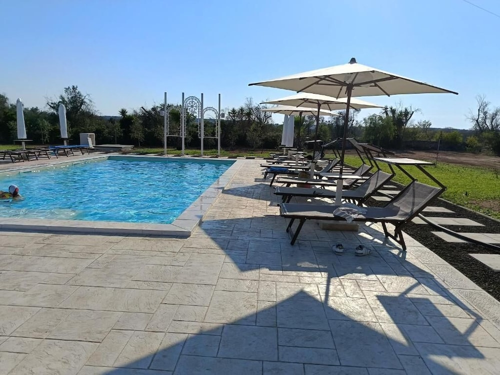 Agriturismo Masseria Pallanzano CON PISCINA