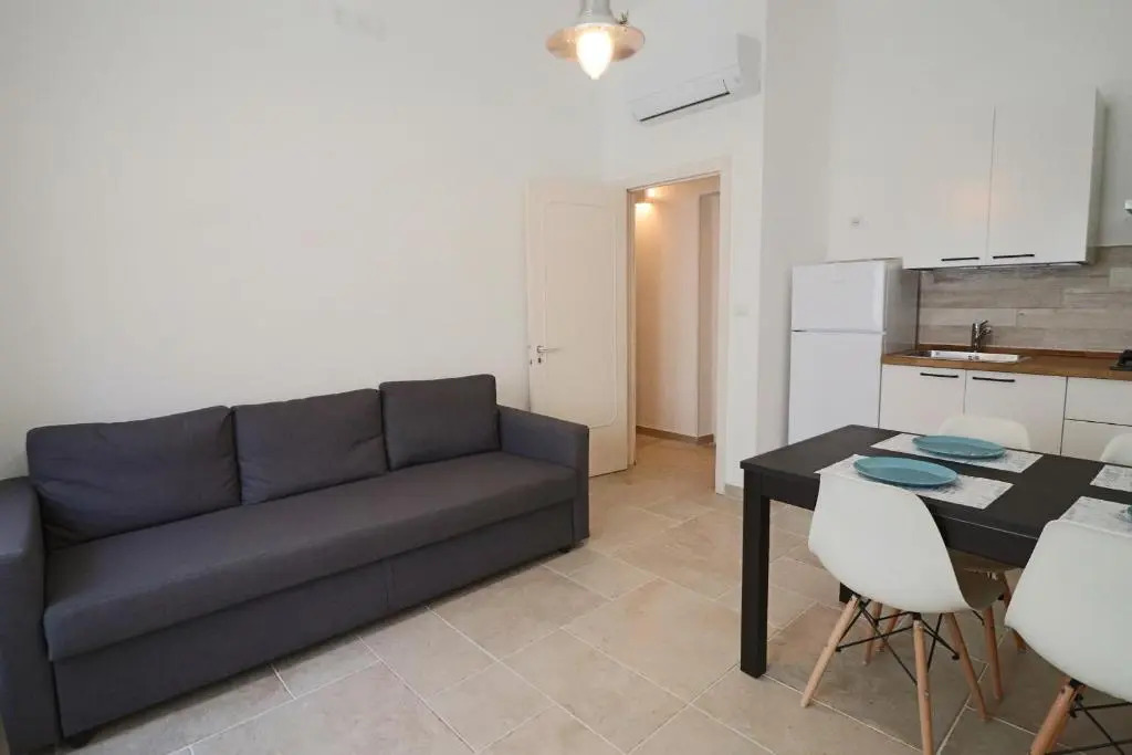 Casa Nausica Elegant Apartment Facing the Aragonese Castle
