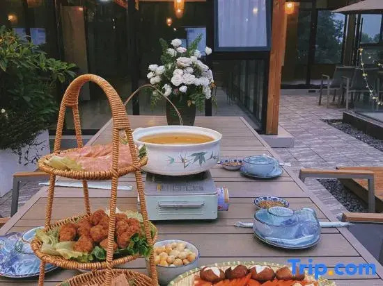 MoonlitNooksMistyNicheMildNook home stay facility (qingcheng mountain scenic area stores)