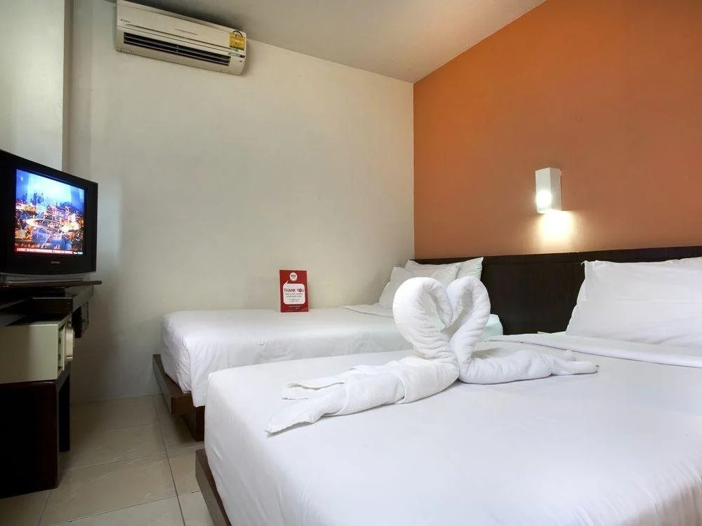 NIDA Rooms Talat Yot Night Market