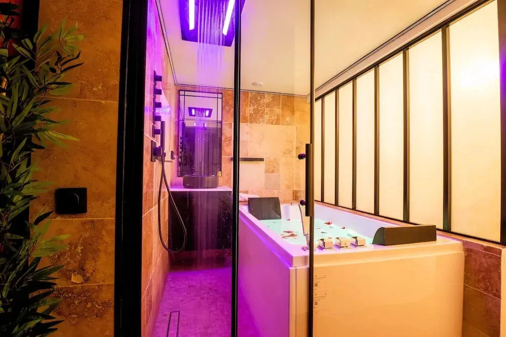 Cristalys Loveroom & Spa