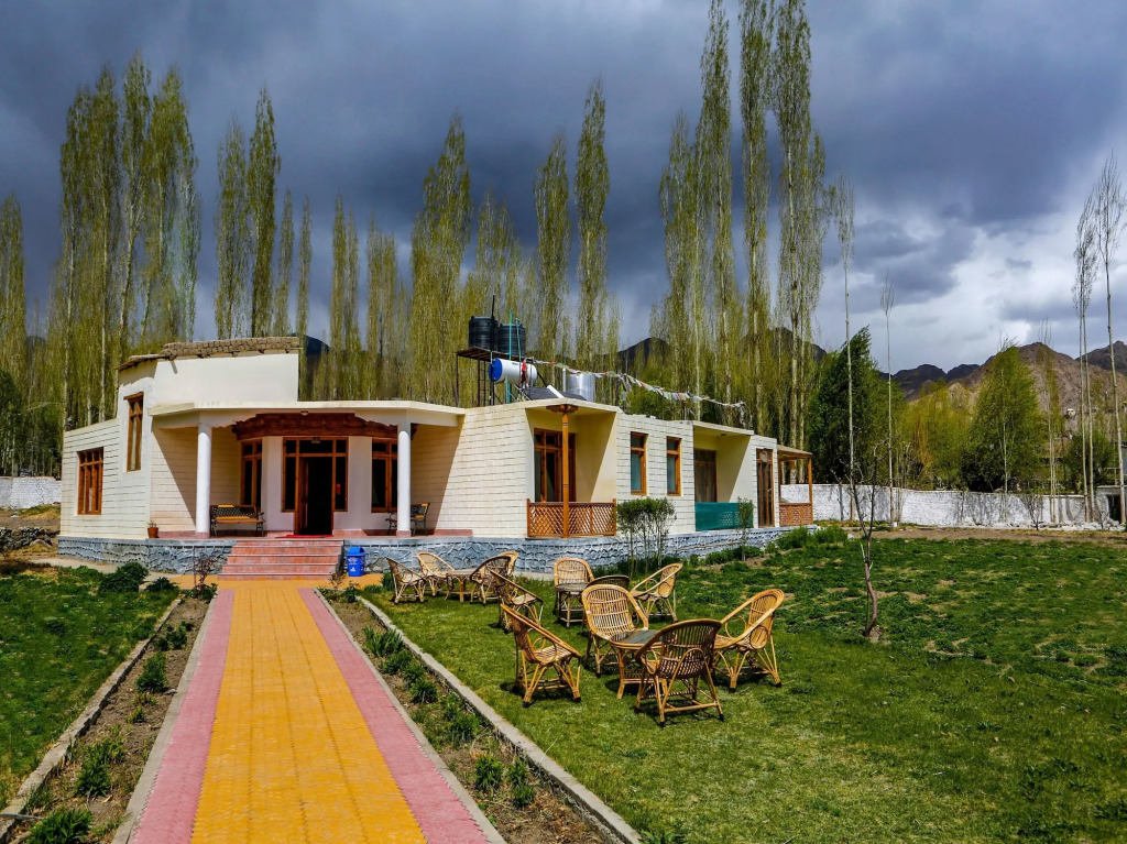 OYO 1312 Eco Poplar Villa & Resort