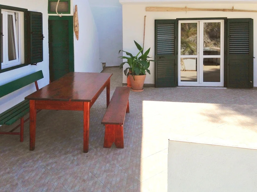 House With 3 Bedrooms in Brusje, With Wonderful sea View, Enclosed Gar