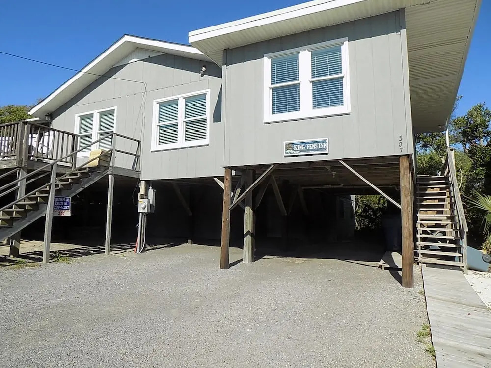 King Fens Inn - 5 Br Home