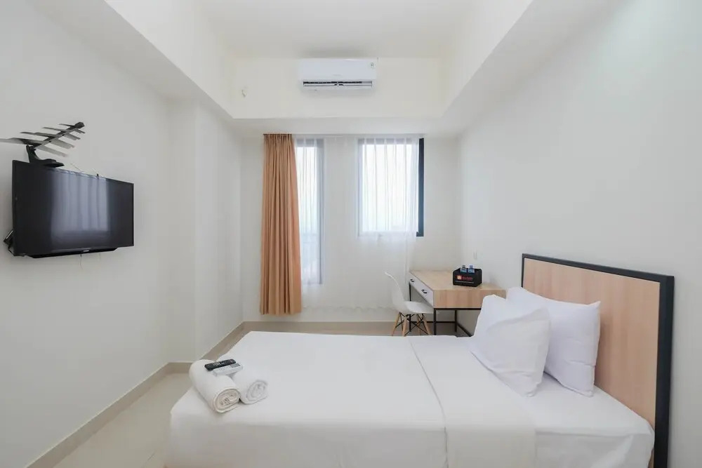 Pleasurable Studio at Evenciio Apartment Near Campus Area