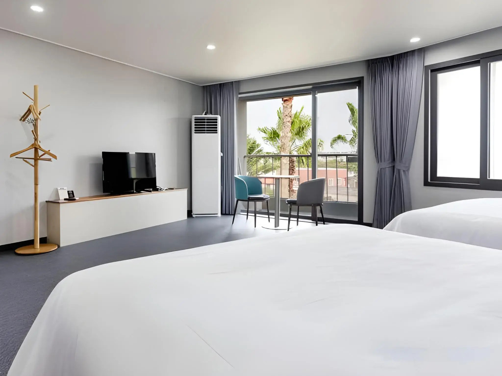 Aewol stay in jeju