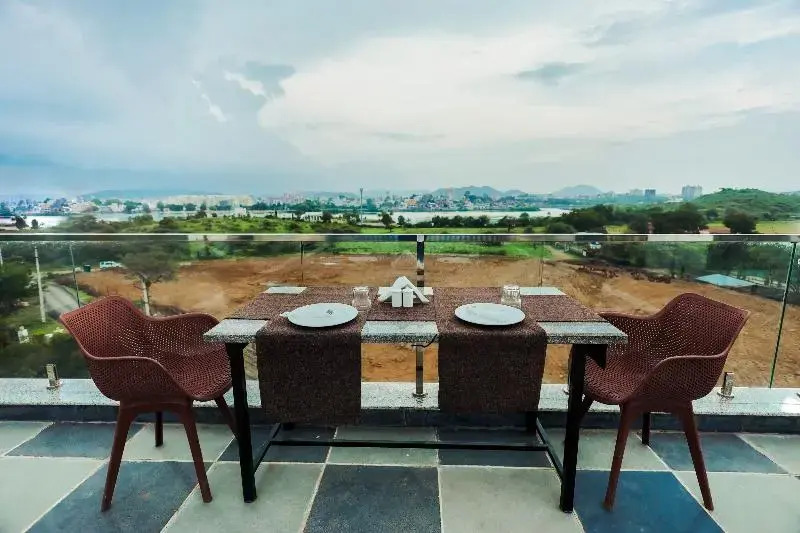 Revaas Lake View Boutique Stay