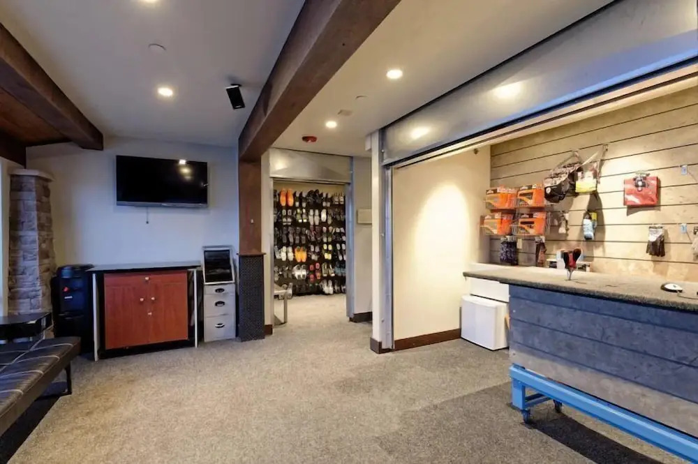 Snowmass Village 1 Bedroom Premier Condo at Crestwood