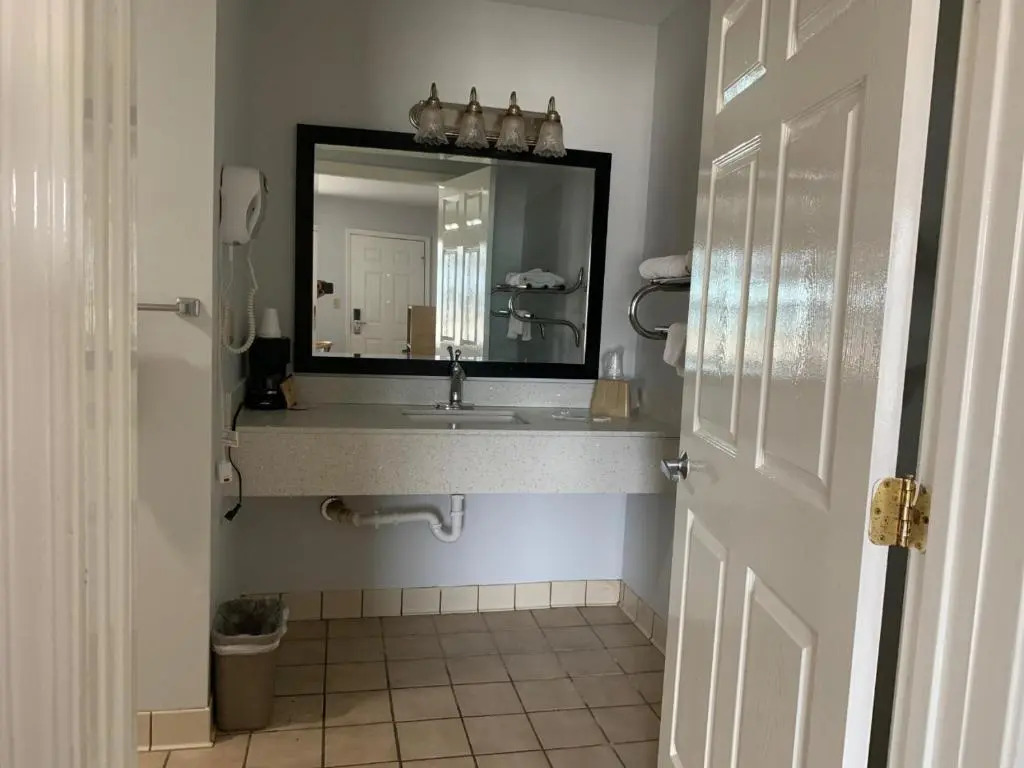 Key West Inn - Childersburg