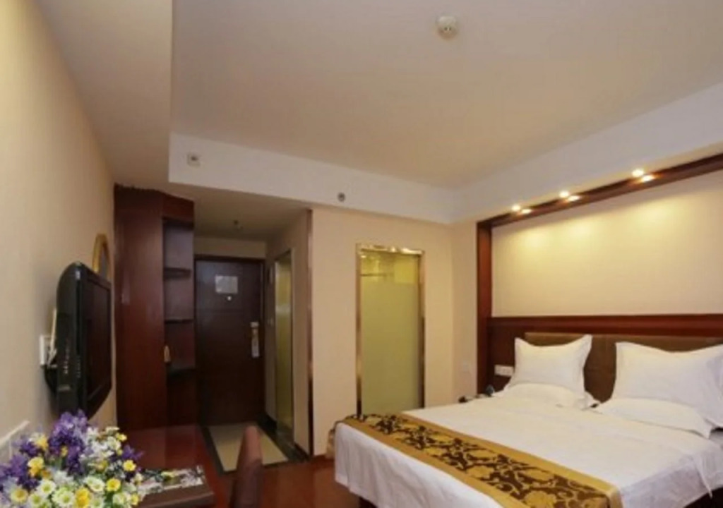 GreenTree Inn AnHui AnQing Wuyue Plaza Business Hotel