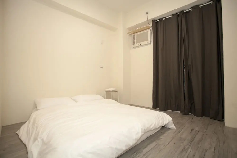 Simple Room