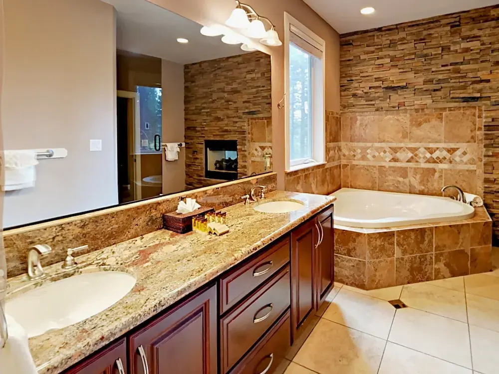 5BR Home w/ Hot Tub & Game Room