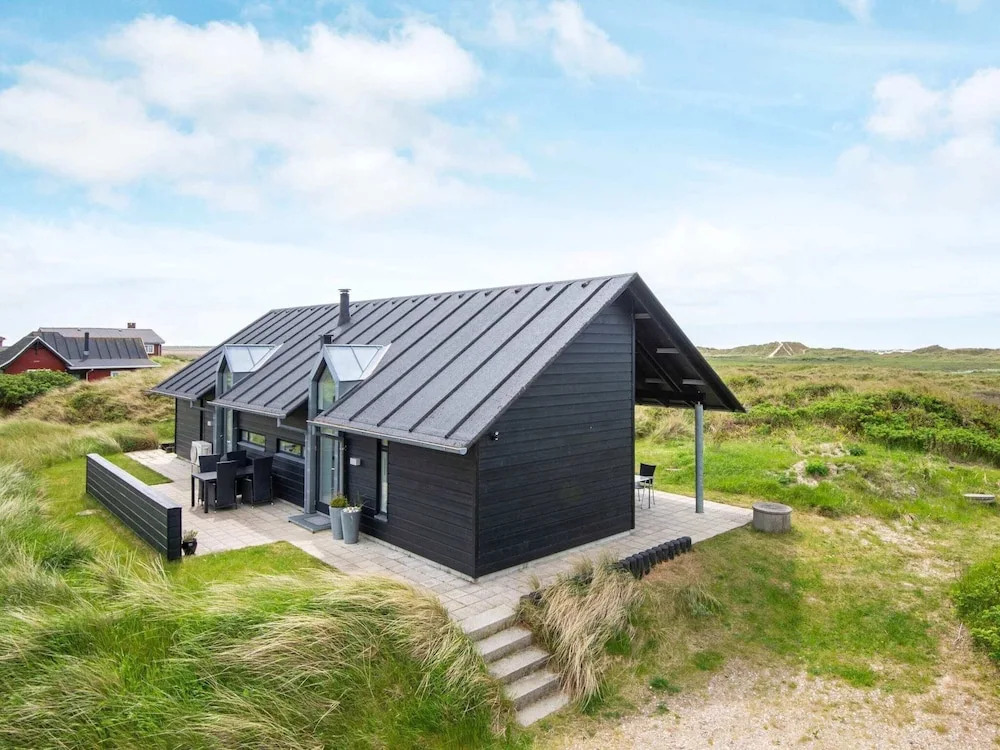 6 Person Holiday Home in Romo
