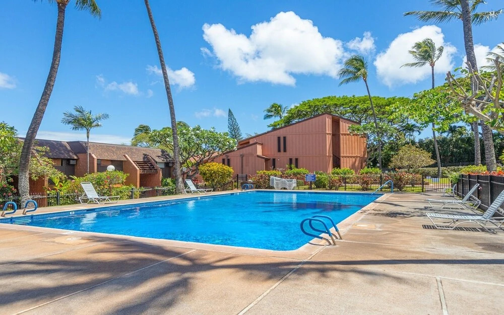 Kuleana 409 Oceanfront 1 bedroom 1 bath condo 1 Condo by RedAwning