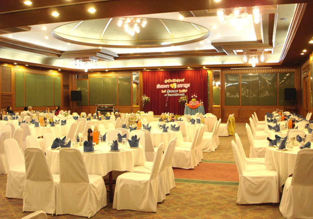 Siam Thani Hotel