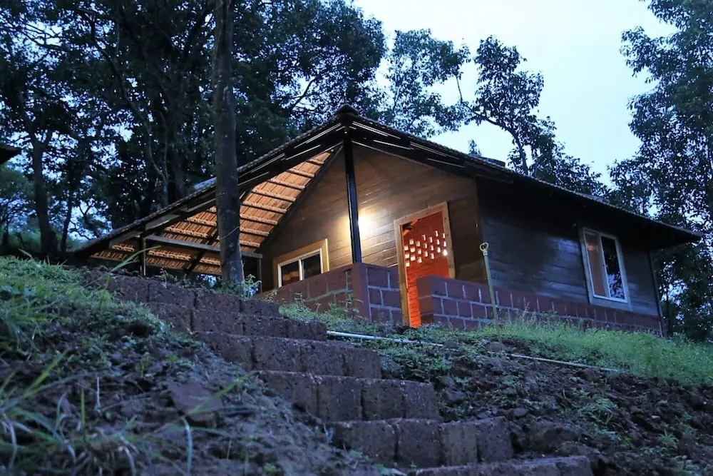 Kadumane Hills Resorts