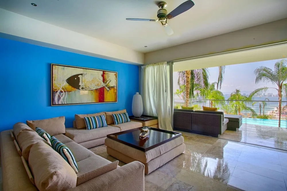 Bay View Modern Condo Paramount Bay At Amapas