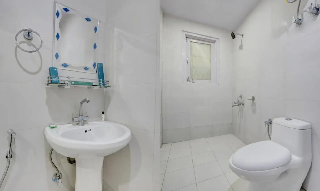Itsy Hotels Avantika With Forest View