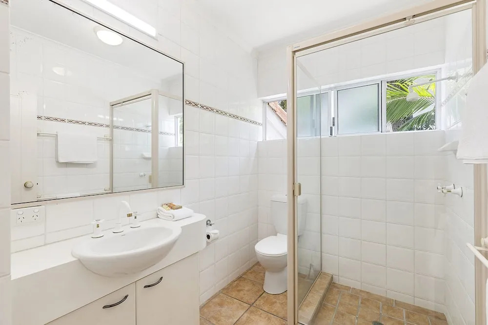 Stylish Apartment With Stunning Views - Unit 7 Taralla 16-18 Edgar Bennett Avenue Noosa Heads