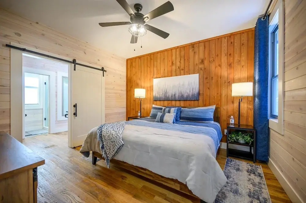 Stardust Hollow Cabin for 14