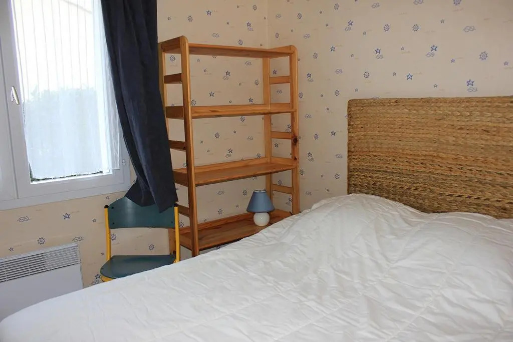 Une sympathique maison de vacances aux volets bleus
