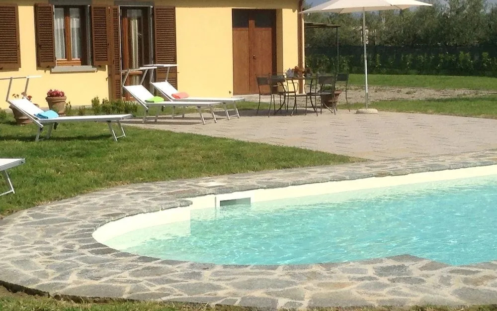 Villa Mira