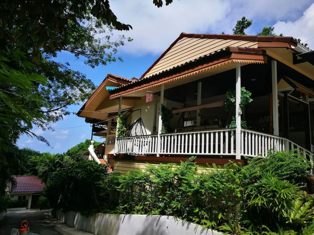 Karon Bungalow