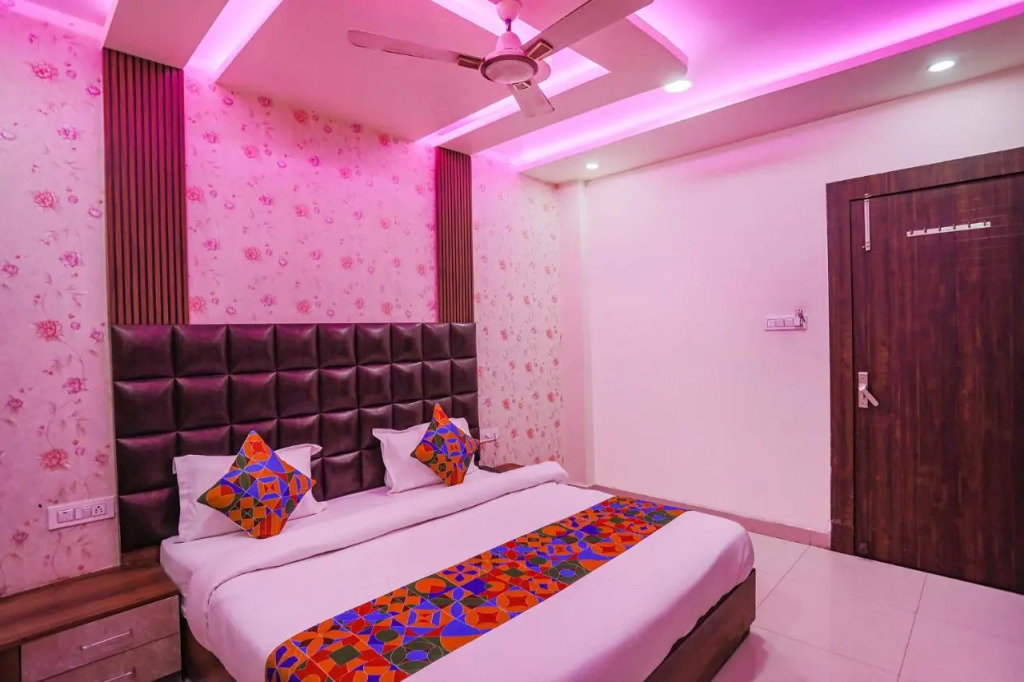 Fabhotel Naman
