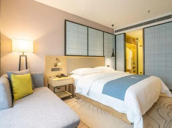 Echarm Hotel (Zhengzhou Conference and Exhibition Center Hongzhuan Road)