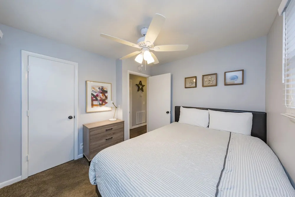Savor the Homey Vibe at a Chilled Nest Five Min Downtown