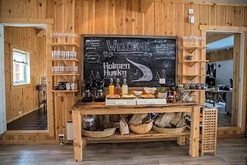 Holmen Husky Lodge