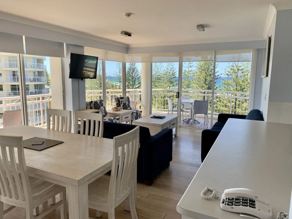ULTIQA Burleigh Mediterranean Resort