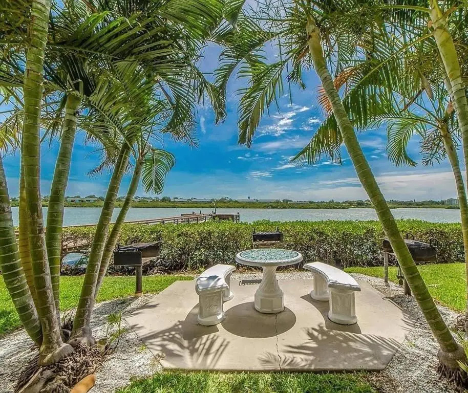 Sea Haven - 2 Bedroom Condo at Sea Club