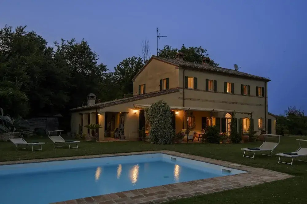 Villa Emily 10 by Marche Holiday Villas