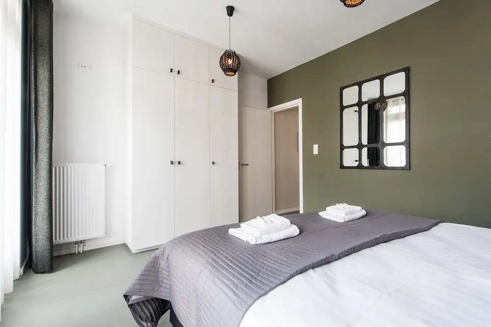 Leidse Square Marnix Apartments
