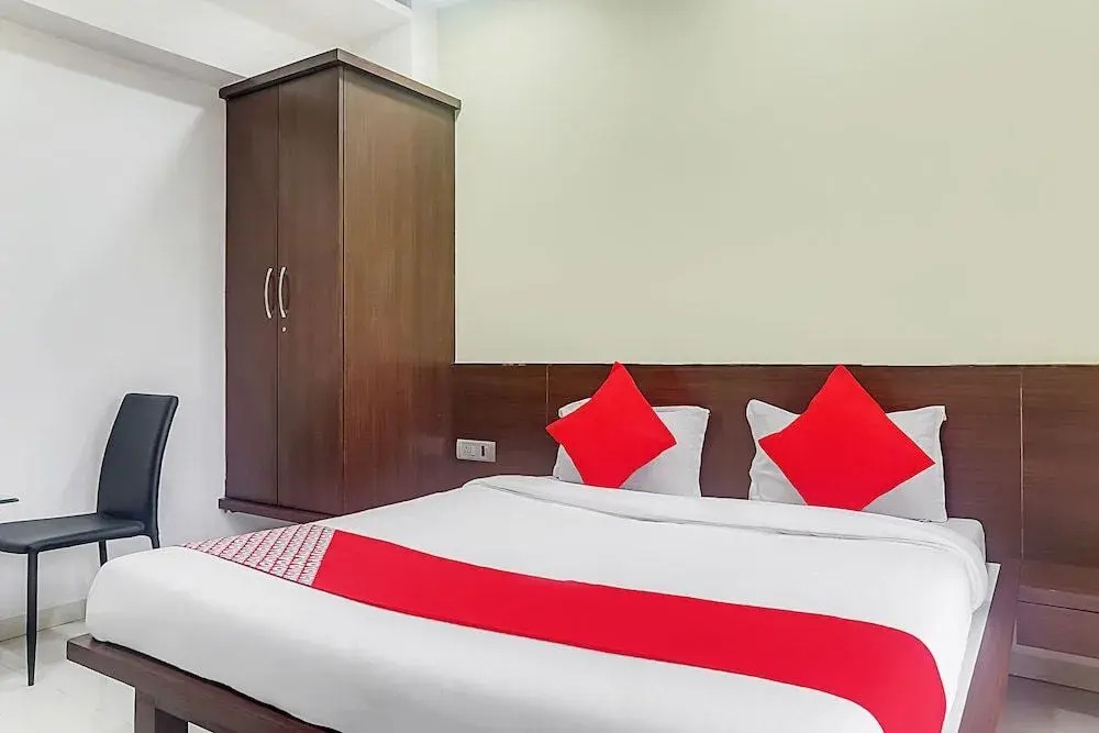 Hotel Shiva's Inn by OYO Rooms