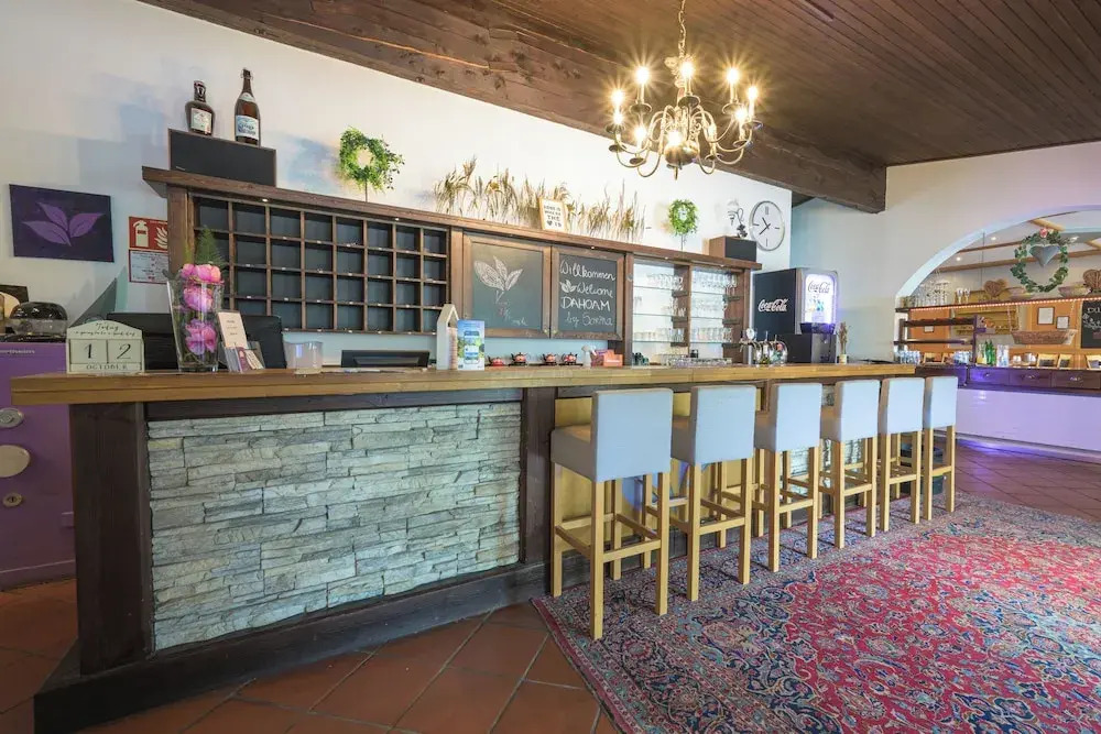 ROJ Rooms & Suites