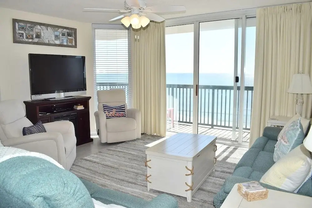 Ashworth 1006 2 Bedroom Condo by RedAwning, North Myrtle Beach