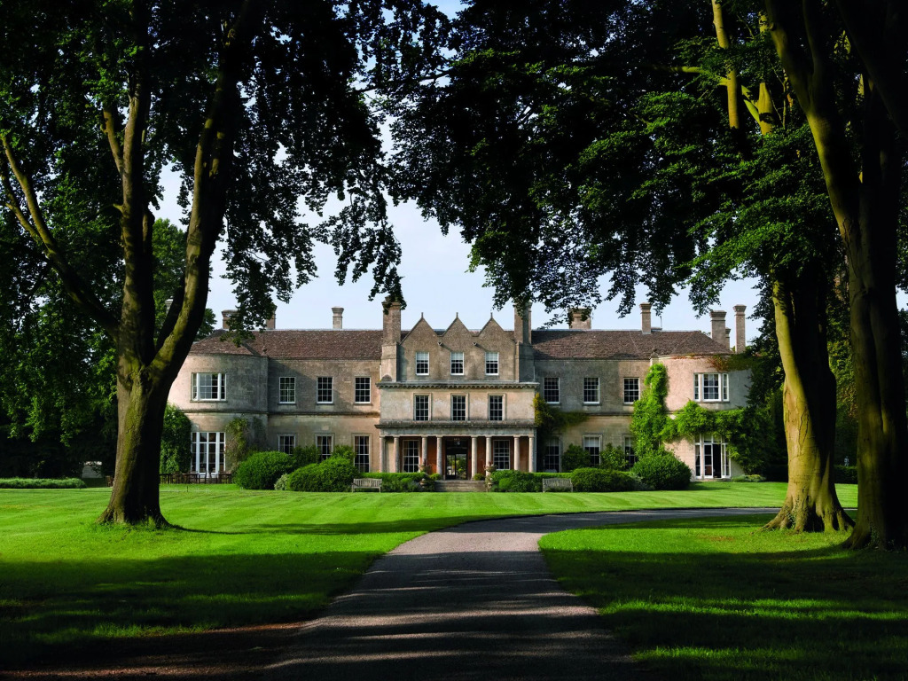 Lucknam Park, Emblems Collection