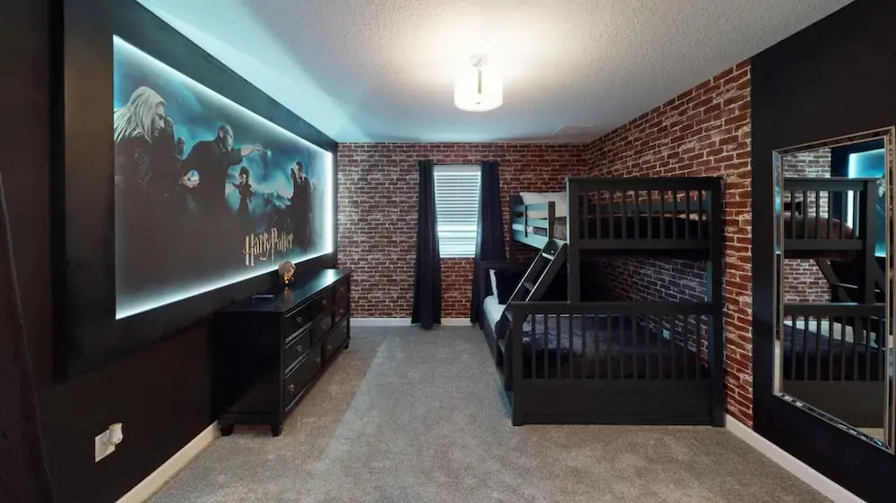 Jewel on Budget Accommodate 20 People