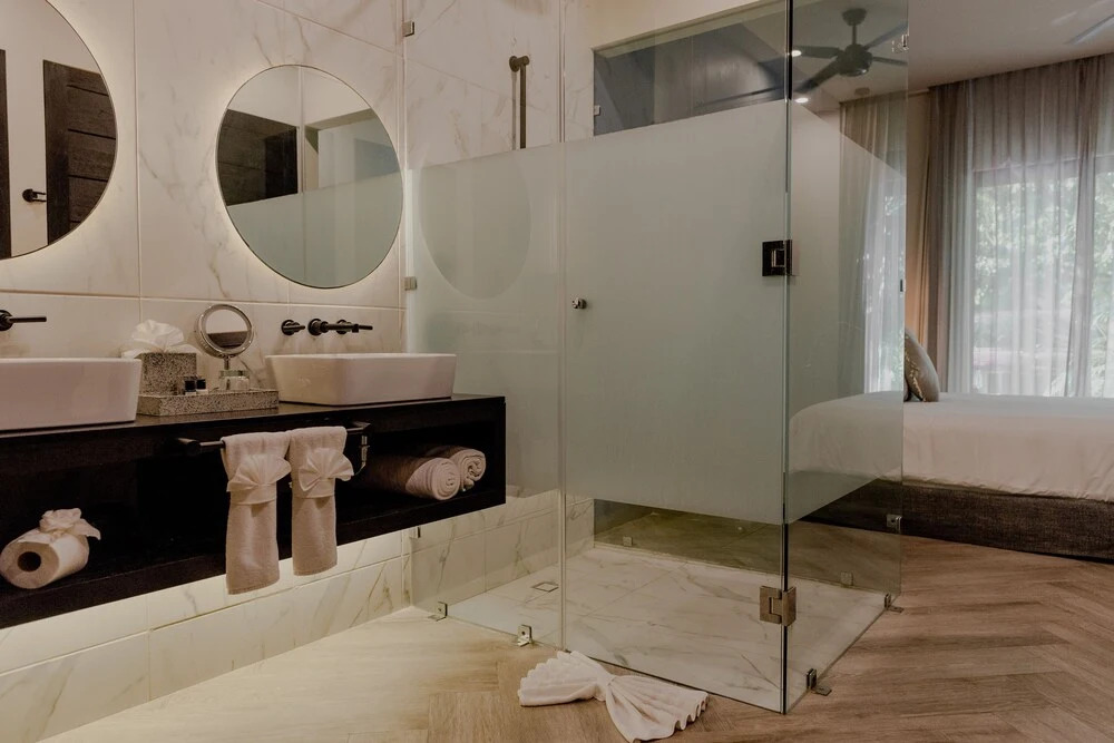 2 Bedroom Luxury Suite 208