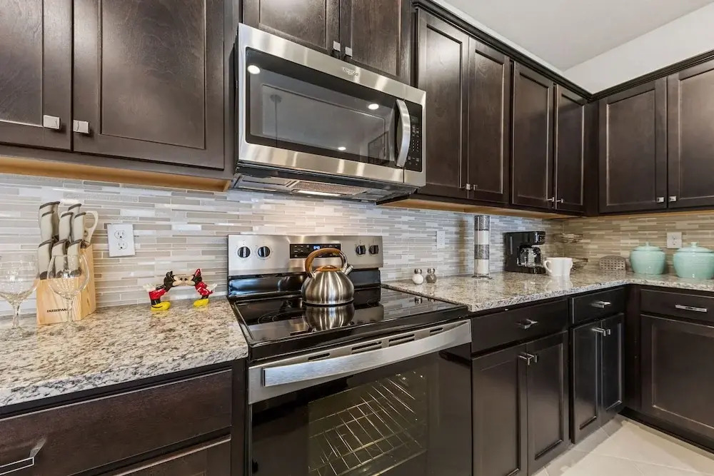 1287 Blue Paradise Way