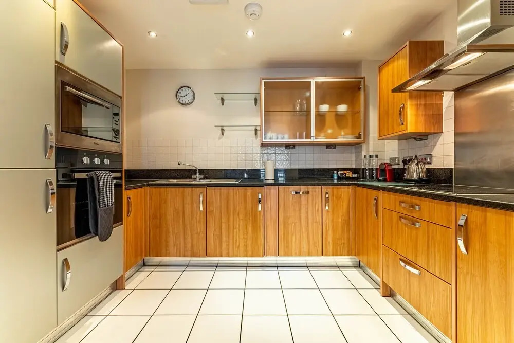 Celador Apartments - Riverside House Serviced Apartments
