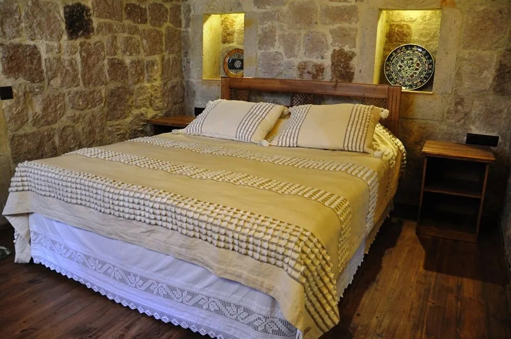 Aravan Evi