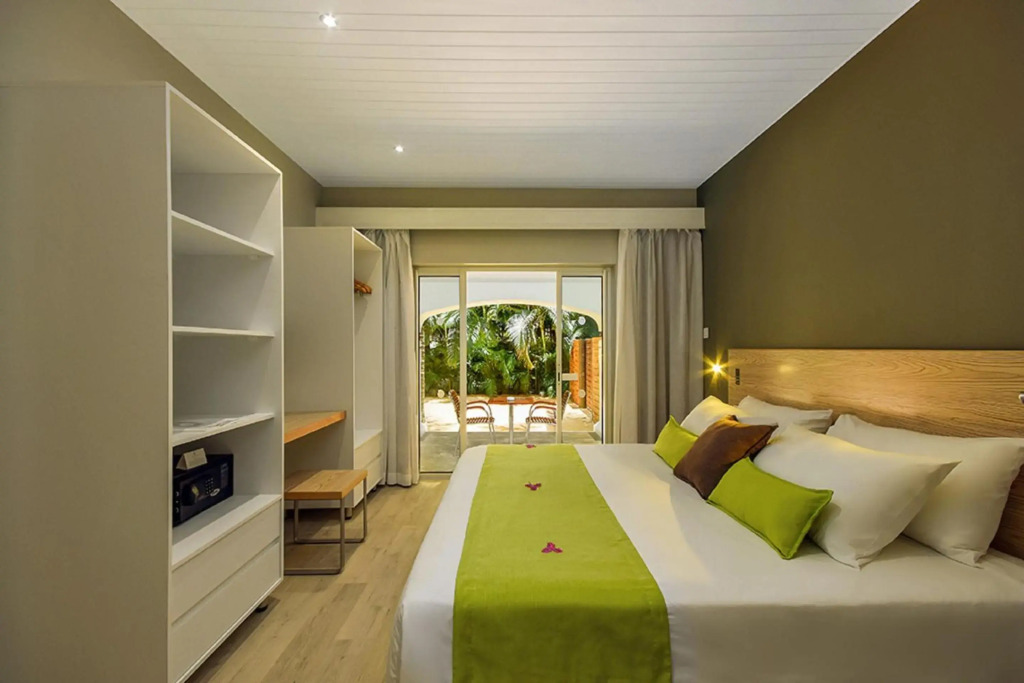 Mauricia Beachcomber Resort & Spa