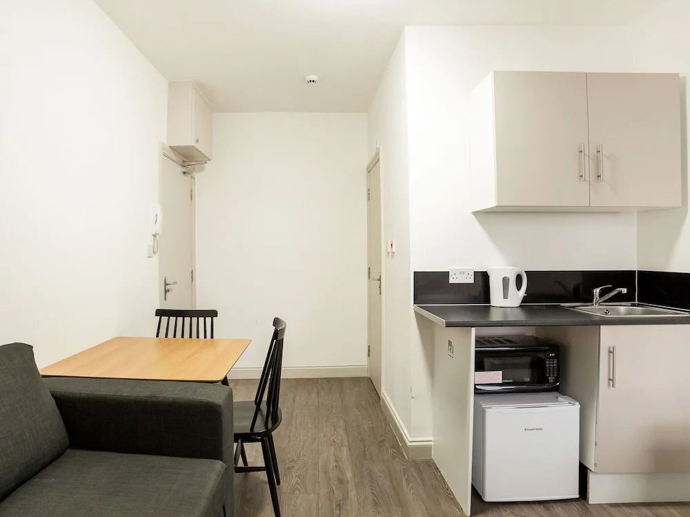 Pleasant Apartment in London Near Tooting Market