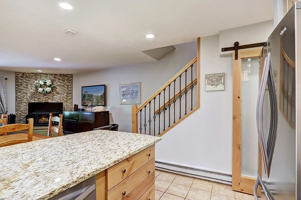Pinemark Townhomes #11 3 Bedrooms 3 Bathrooms Townhouse